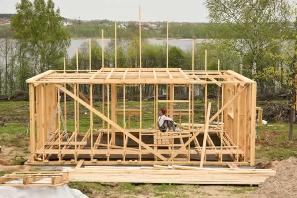 Be prepared with these tips when you're buying land to build a home.